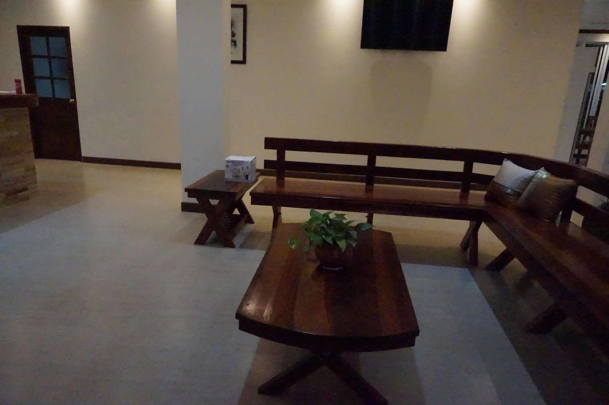 Snowhouse Aonang Krabi Hotel Ao Nang Exterior foto