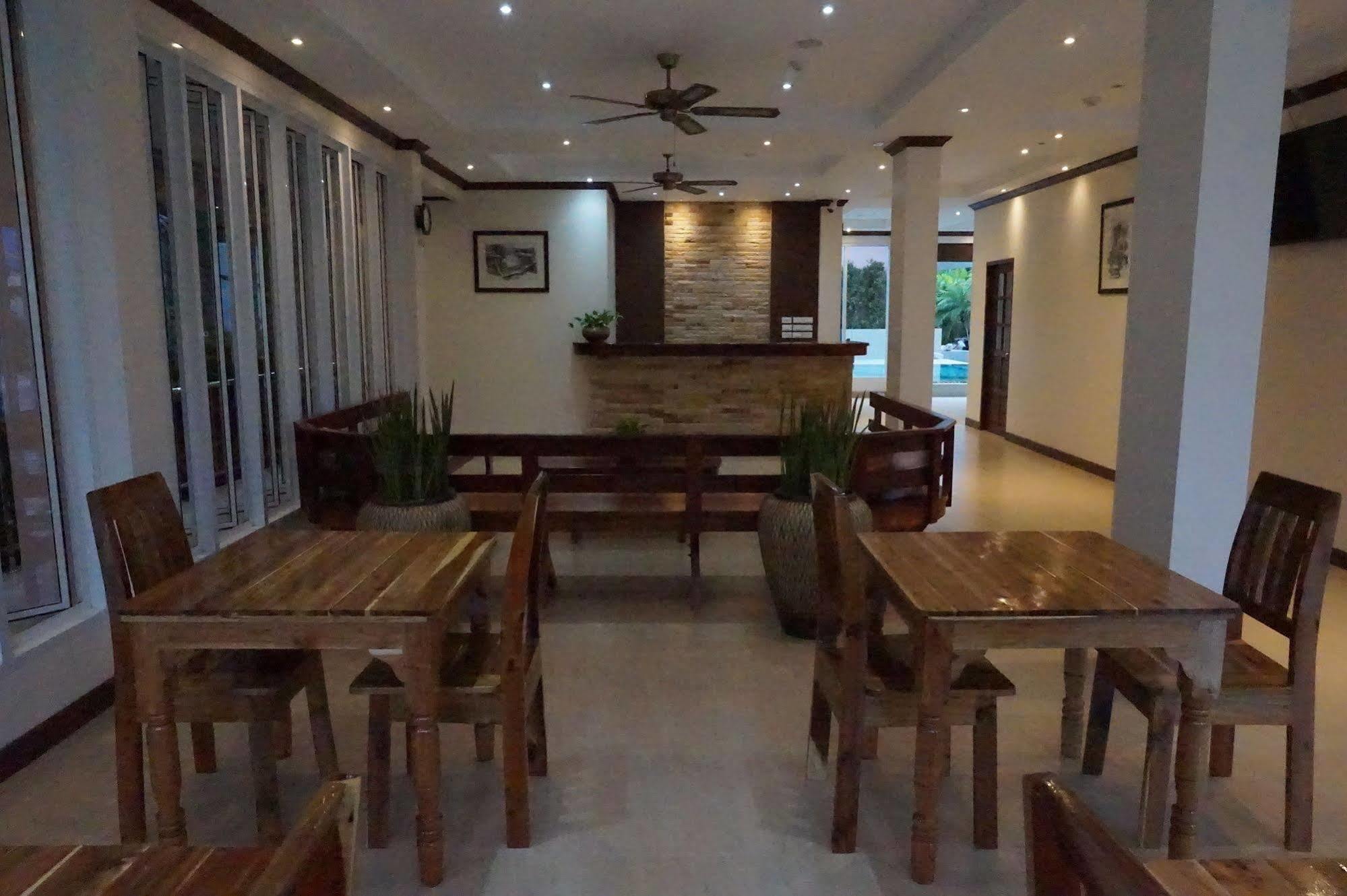 Snowhouse Aonang Krabi Hotel Ao Nang Exterior foto